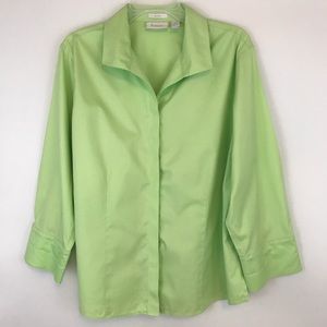CHICO’S No Iron 3/4 length sleeve button down